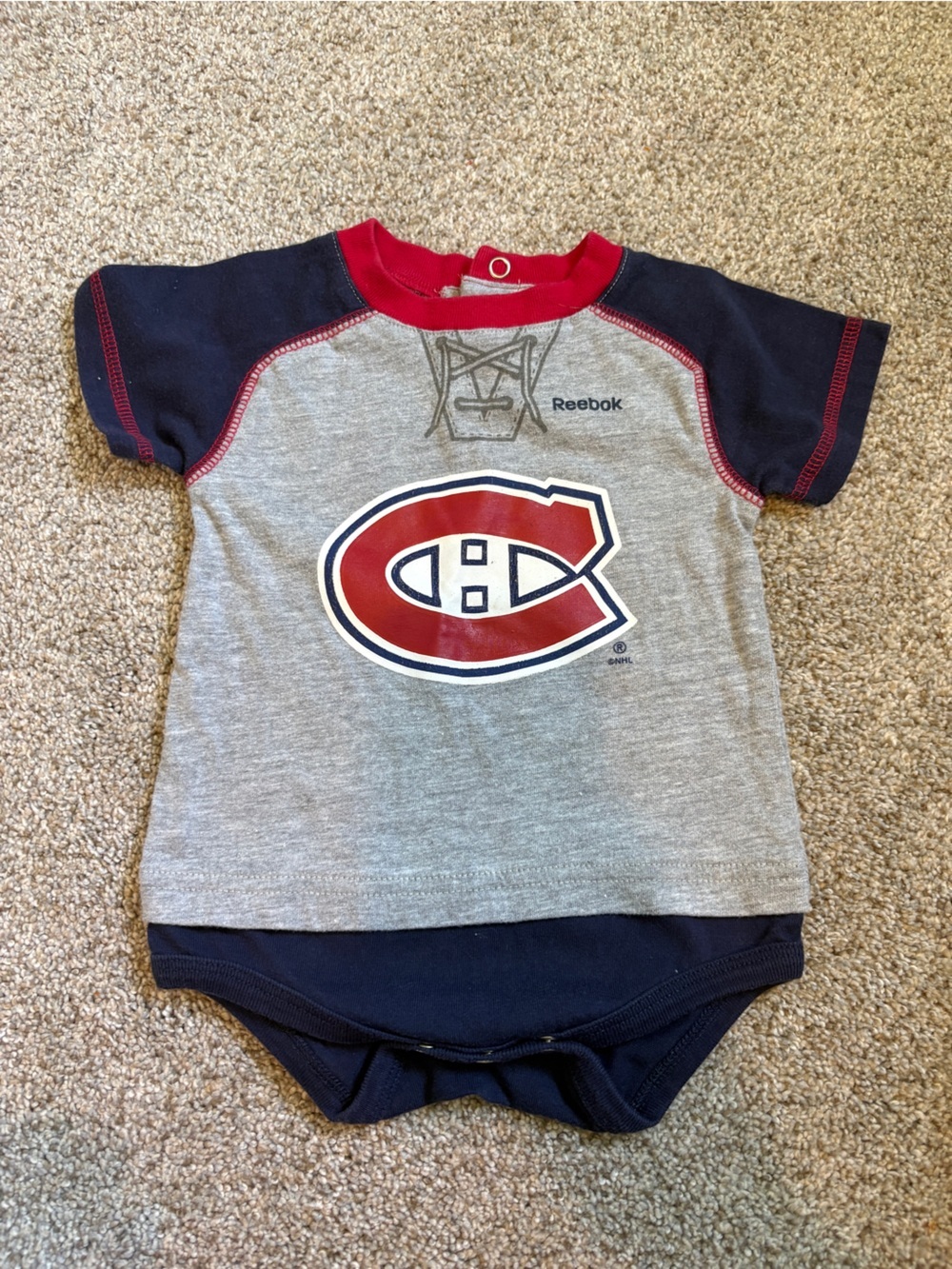 Reebok NHL Montreal Canadiens Baby Bodysuit T-Shirt 3-6 months grey t-shirt